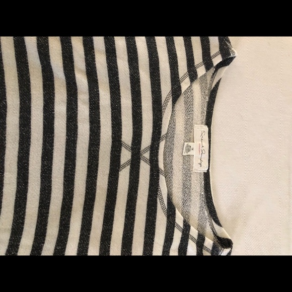 French Laundry striped shirt with accent sleeves - Picture 5 of 8
